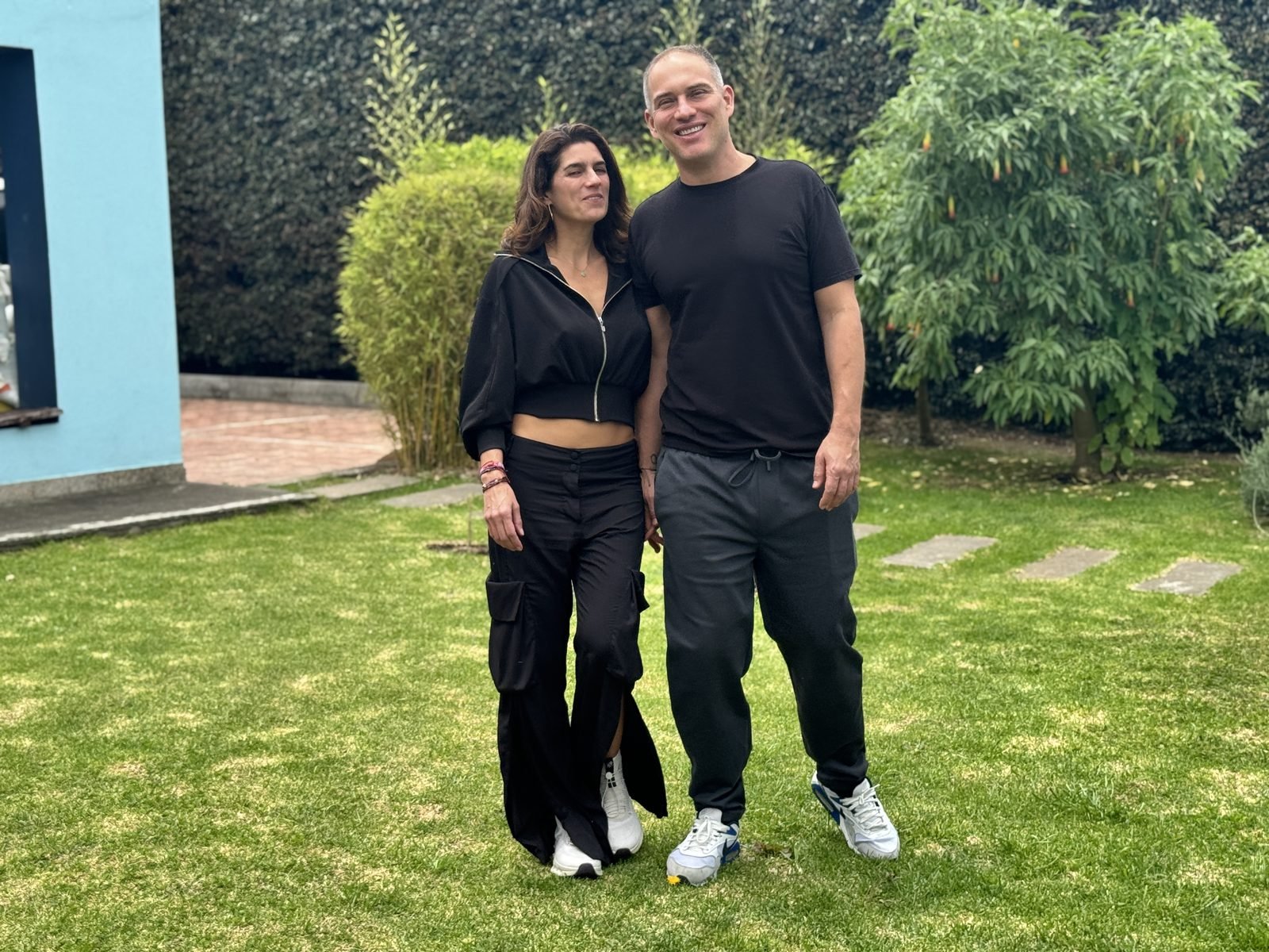 Marcela Gómez y Víctor Silva, quienes acompañan juntos el proceso inmersivo de Ancestrina.